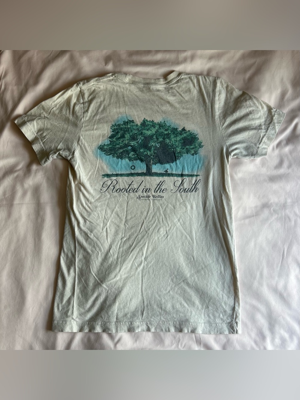 Speckle Bellies “Rooted in the South” Graphic T-Shirt – Size Small